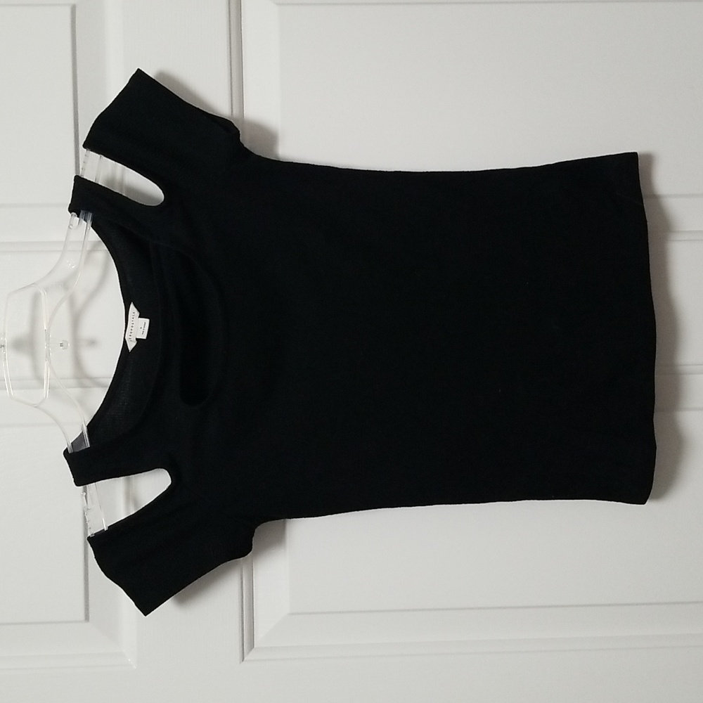 🖤Super Cute & Sexy Aeropostale Cold Shoulder Ribbed Top